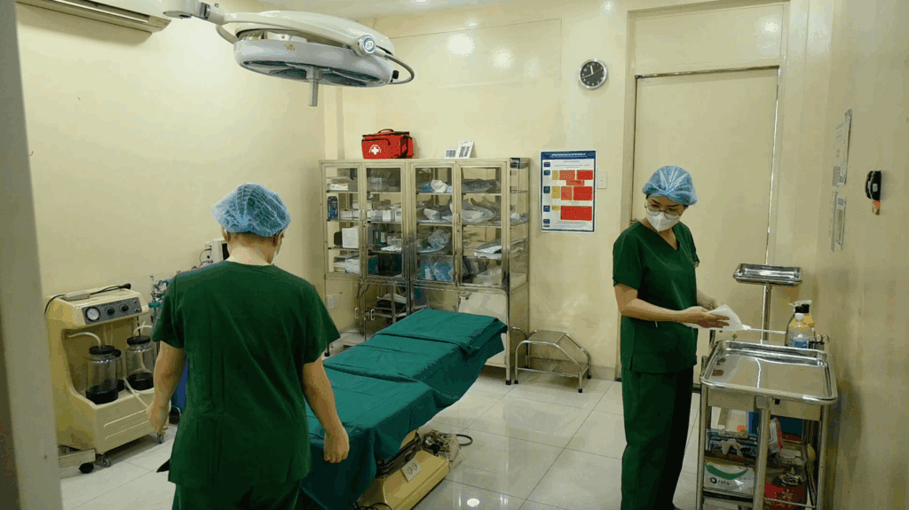Phòng tiểu phẫu vô trùng chuẩn y khoa tại Viện thẩm mỹ SBC 230 Nguyễn Đình Chiểu